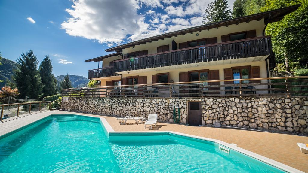 Residence Panorama Molina di Ledro Oda fotoğraf